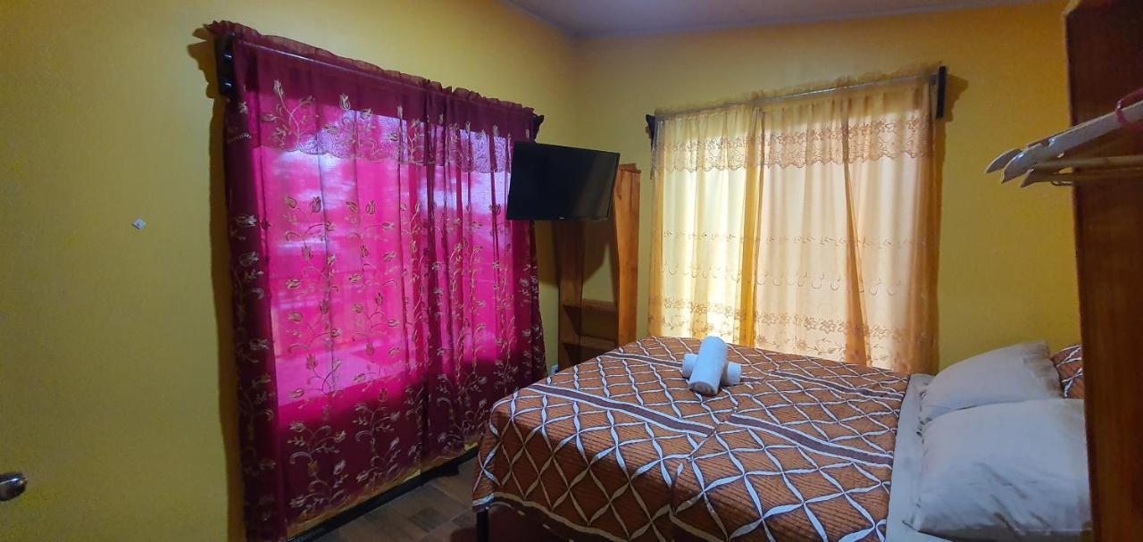 Tio King Hospedaje Turistico Uvita Exteriér fotografie